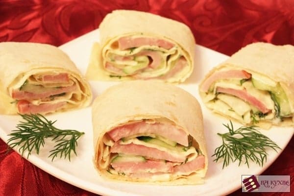 Рулетики из лаваша с ветчиной и сыром