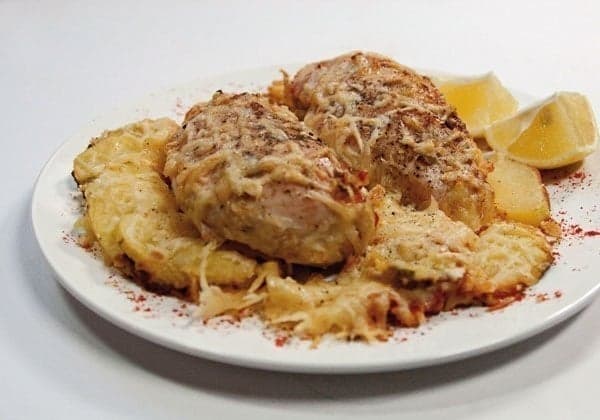 Запеченная куриная грудка в сливках