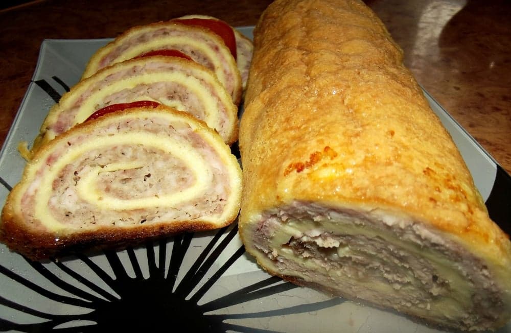 Мясной рулет