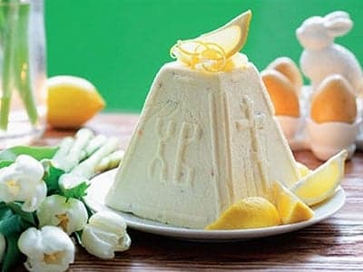 Пасха творожная со сливками и пряностями