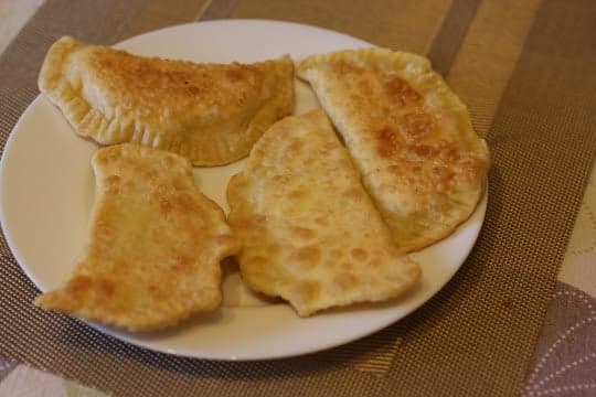 Тесто для чебуреков