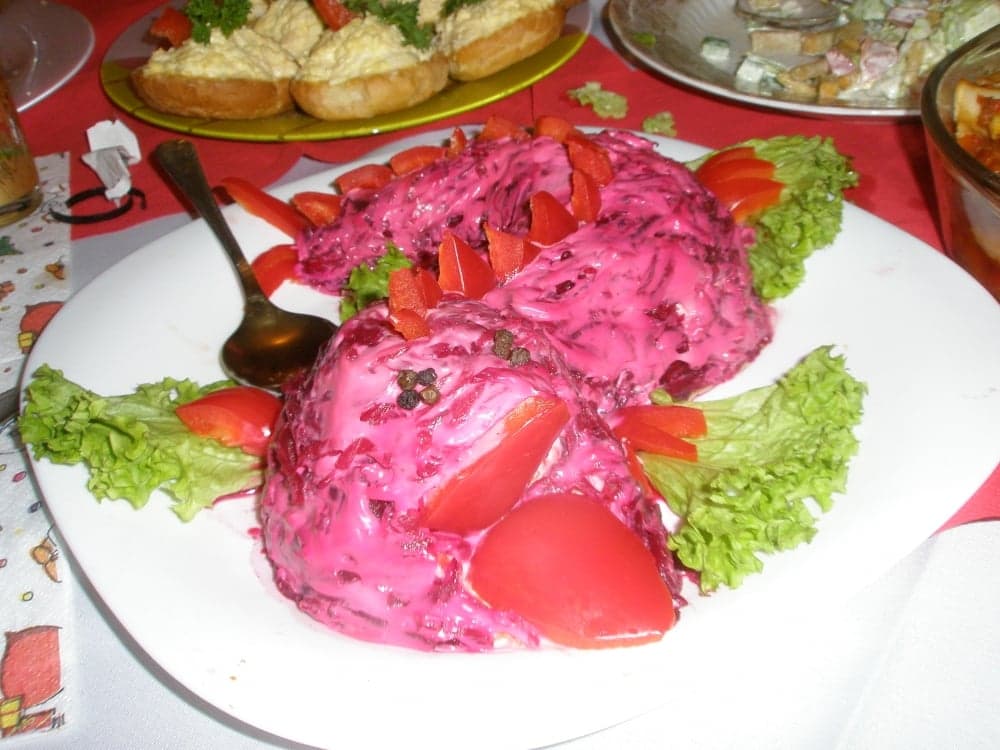 Салат "Селедка под шубой" (новогодний вариант)
