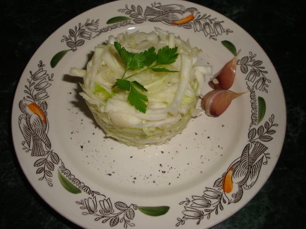 Легкий капустный салат