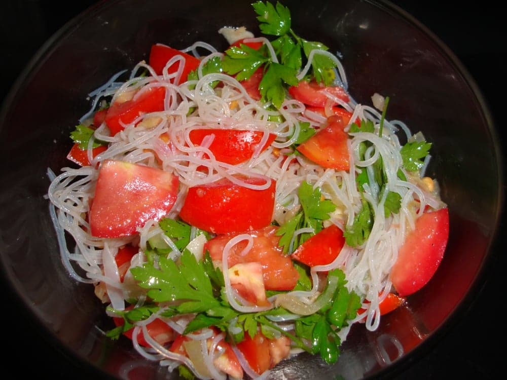 Овощной салат с фунчозой