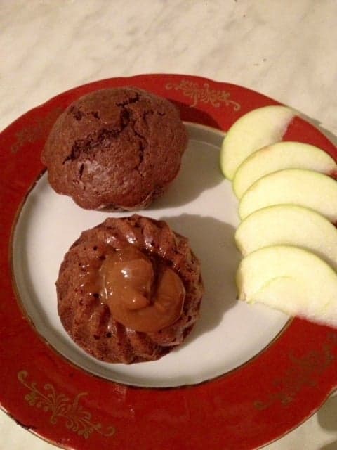 Кексы с вареной сгущенкой