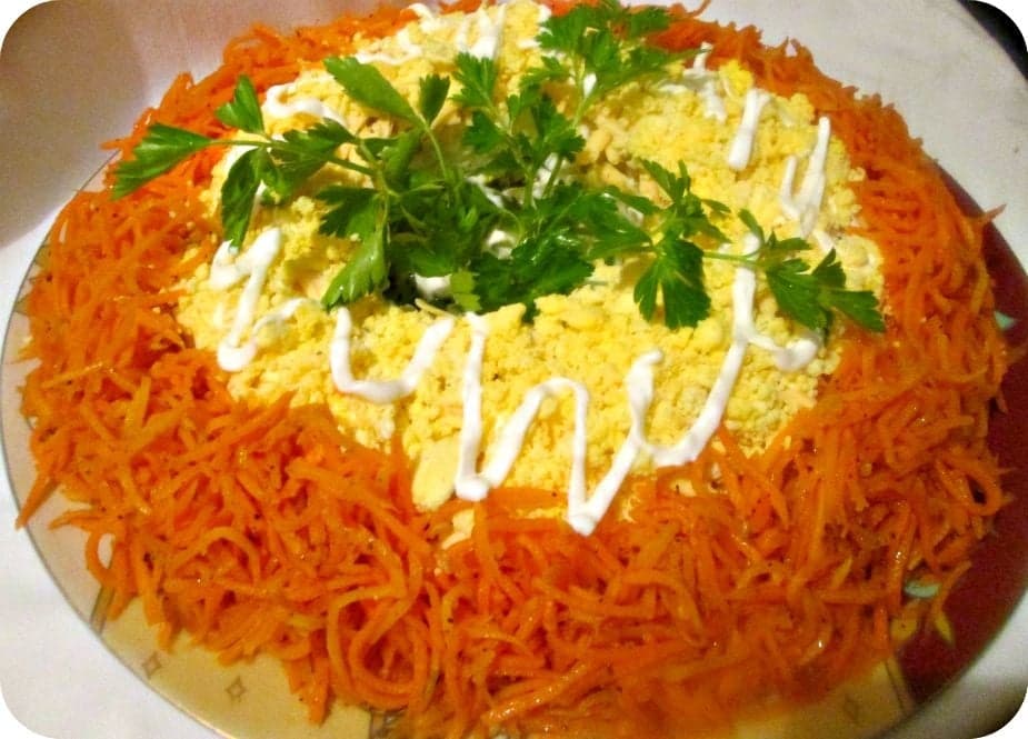 Салат с киви и курицей