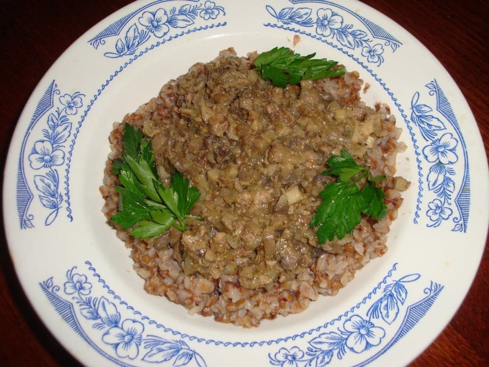 Мясо тушеное с грибами