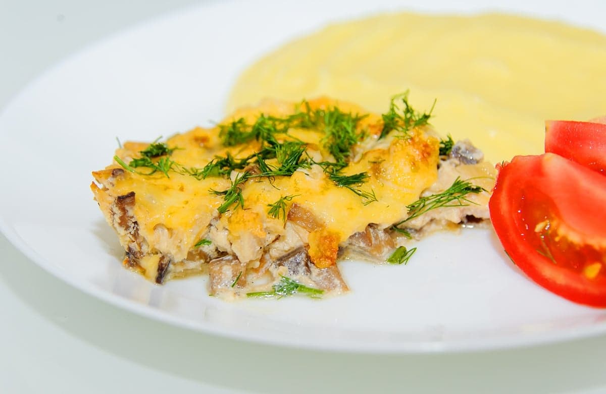 Жульен с курицей и грибами