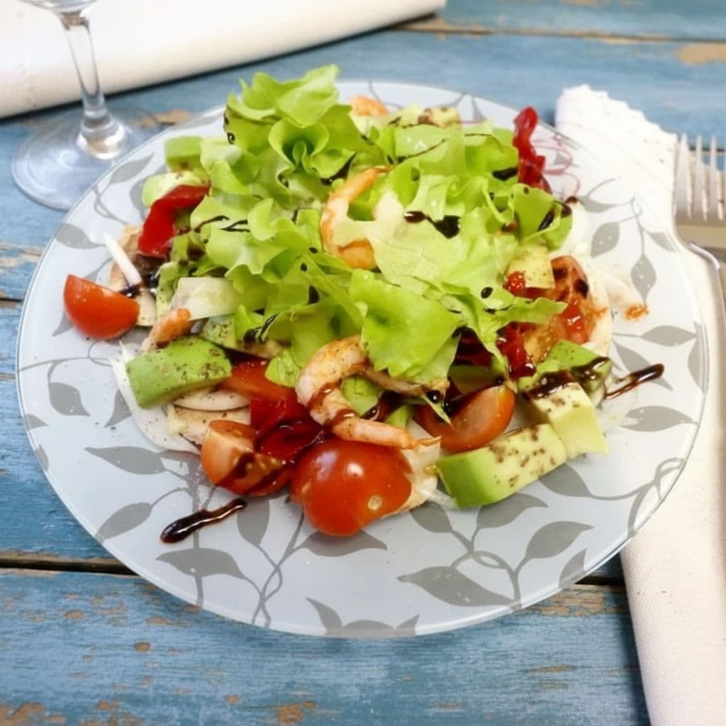 Салат с шампиньонами и креветками