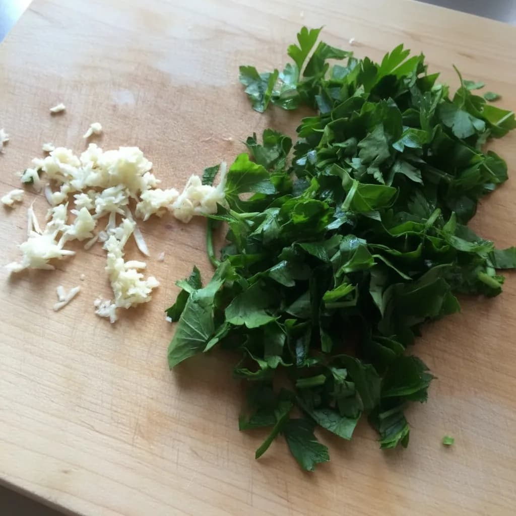 чеснок и петрушка