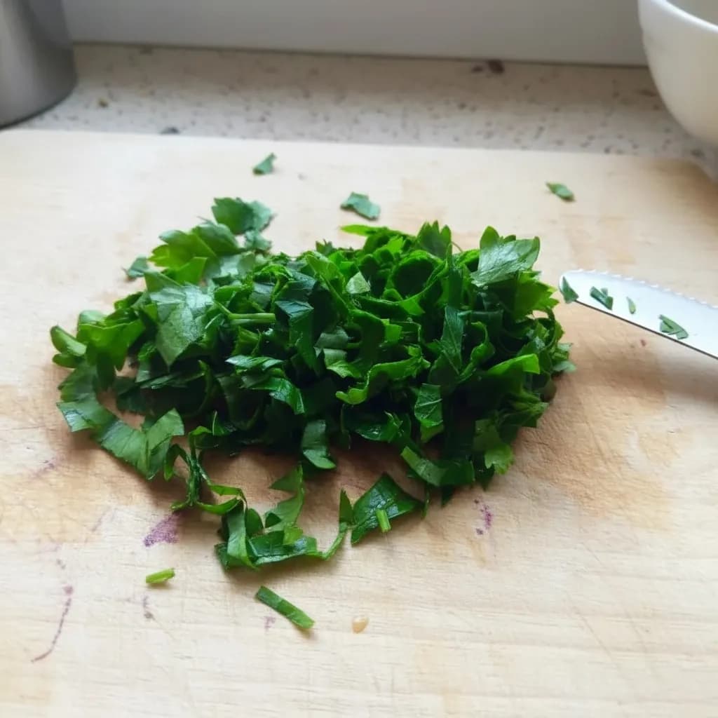 Измельчённая петрушка