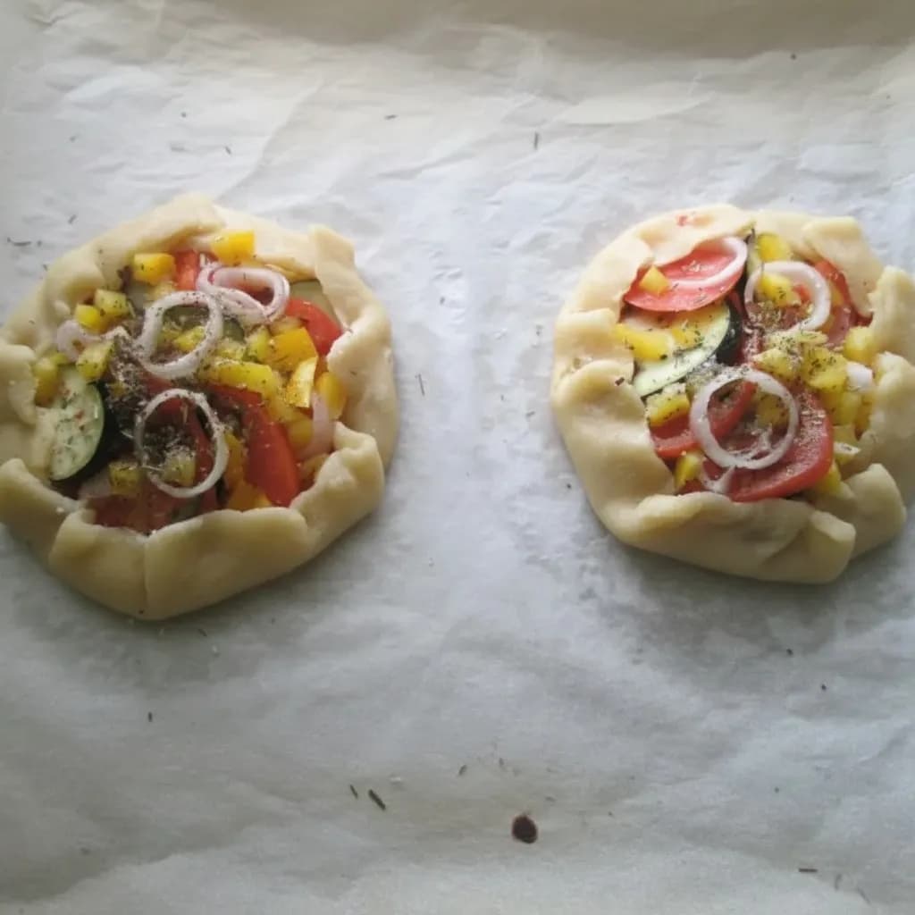 Пирог перед выпечкой