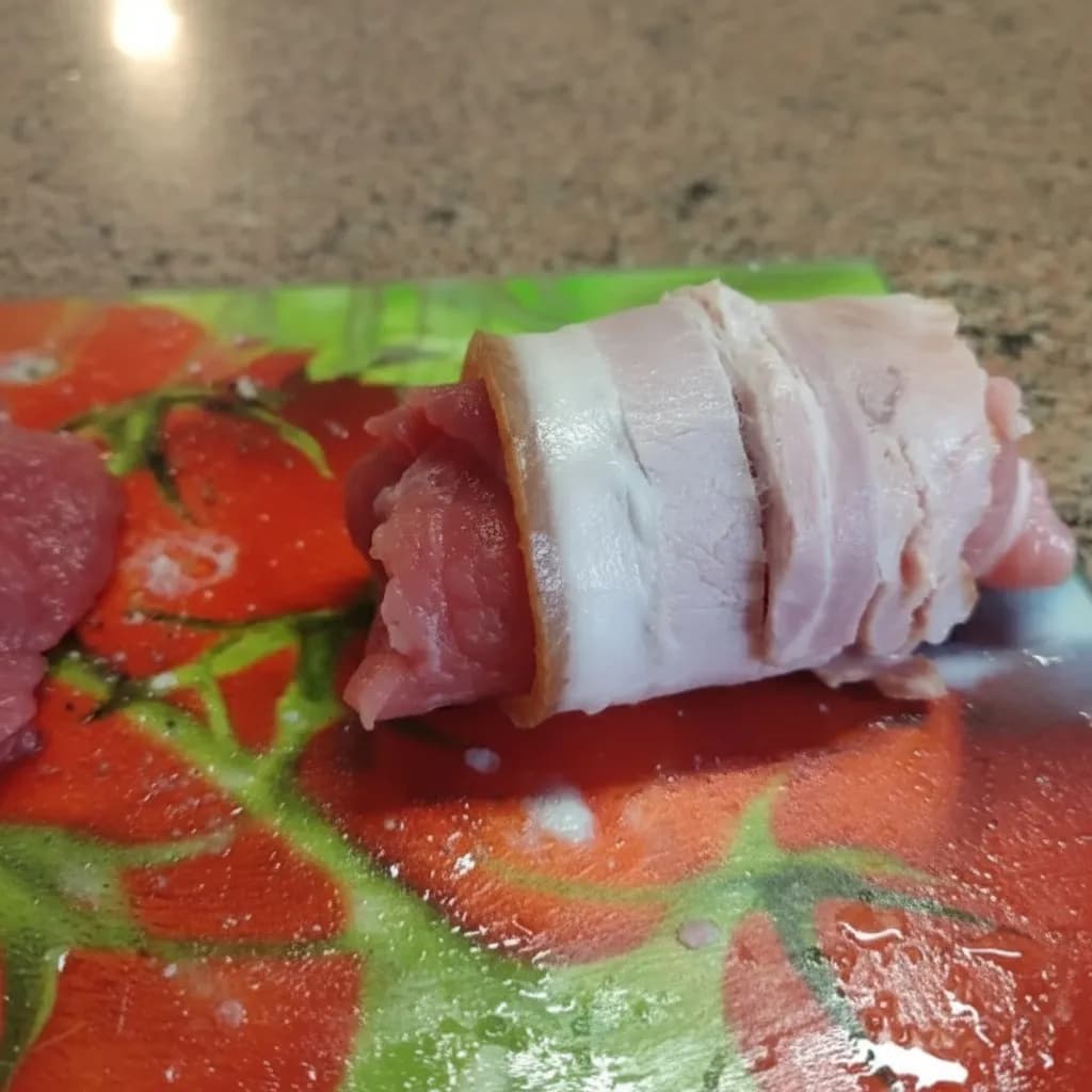 Свернутый рулетик