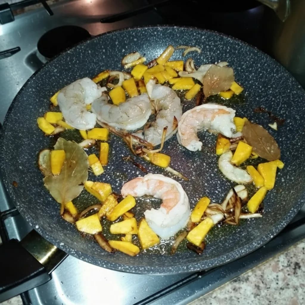 Тыква с креветками