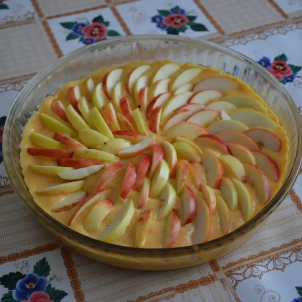 яблоки на пироге