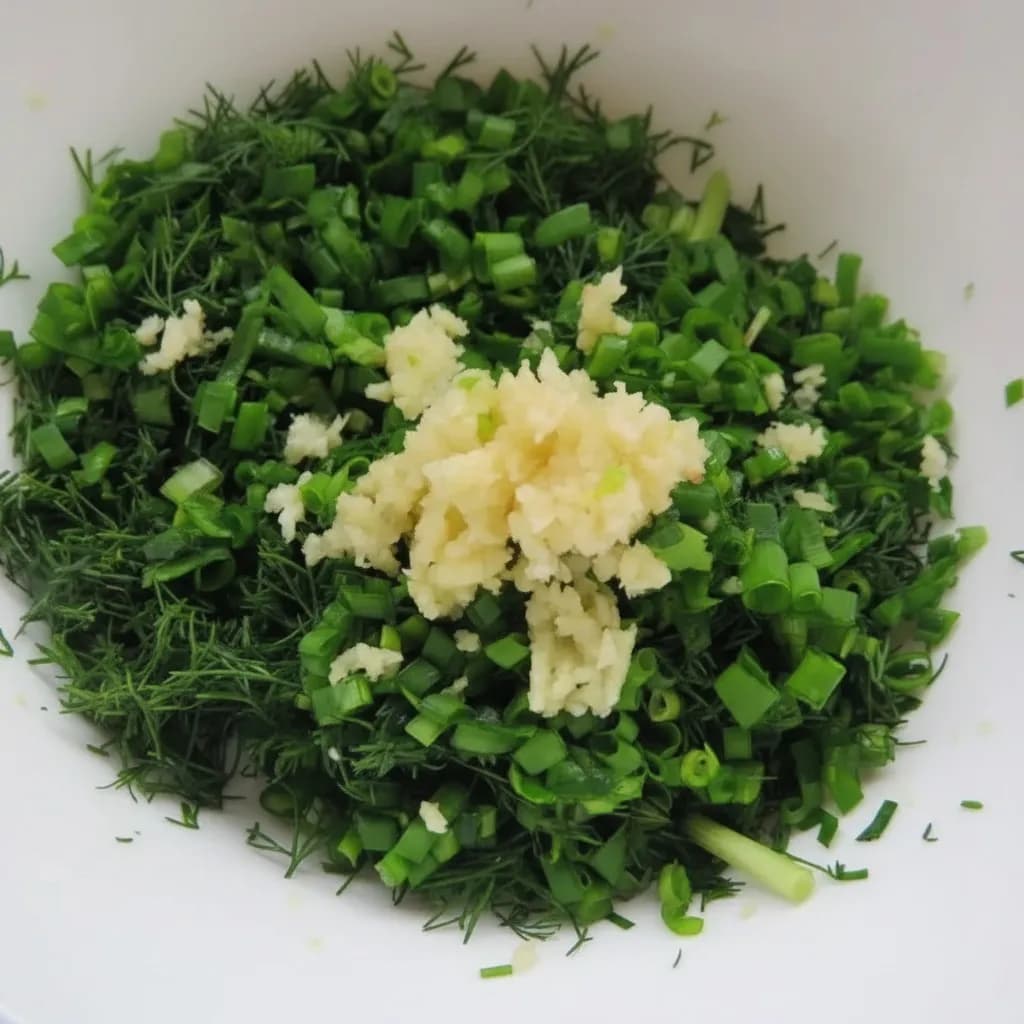 Зелень с чесноком